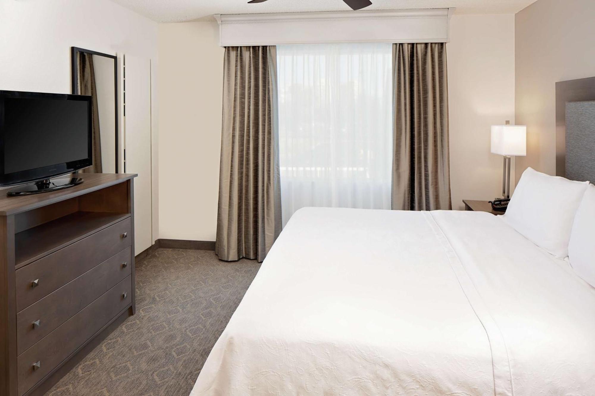Homewood Suites By Hilton Dallas Market Center Exterior foto